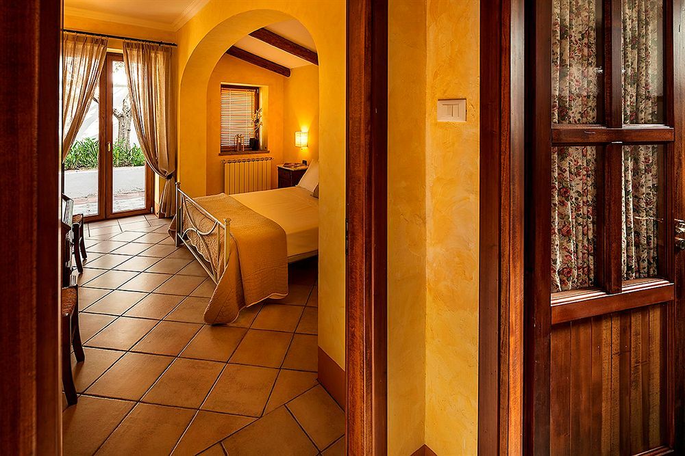 Tenuta Del Poggio Antico Форио Экстерьер фото